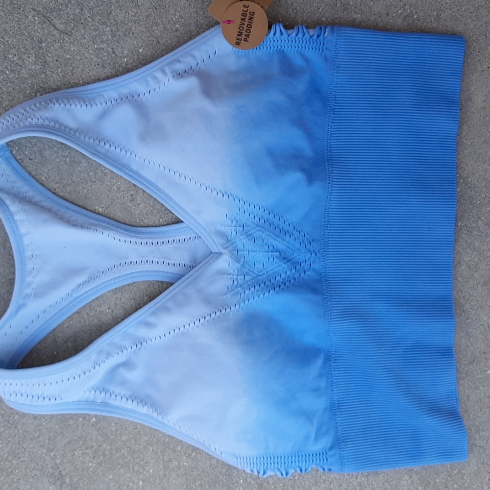 NWT, VICTORIAS SECRET PINK SEAMLESS SPORTS CROP Icy Blue Topaz, SM